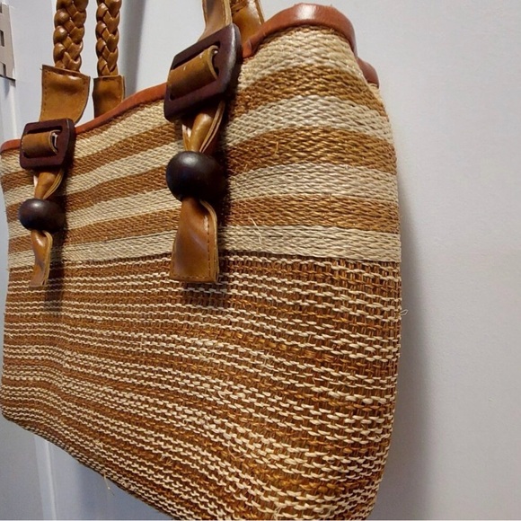 Sezane style woven tote - Picture 10 of 12